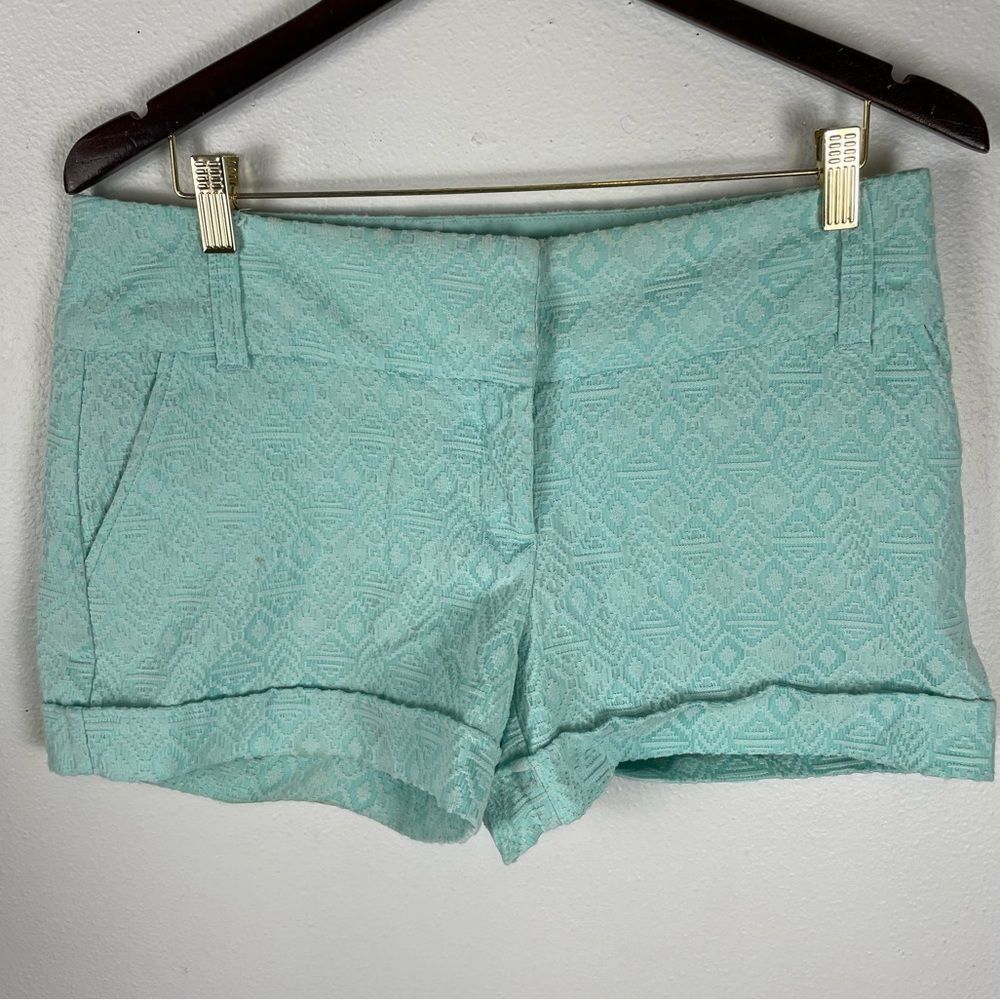 Maurice’s Turquoise Blue Shorts Size 7/8 EUC